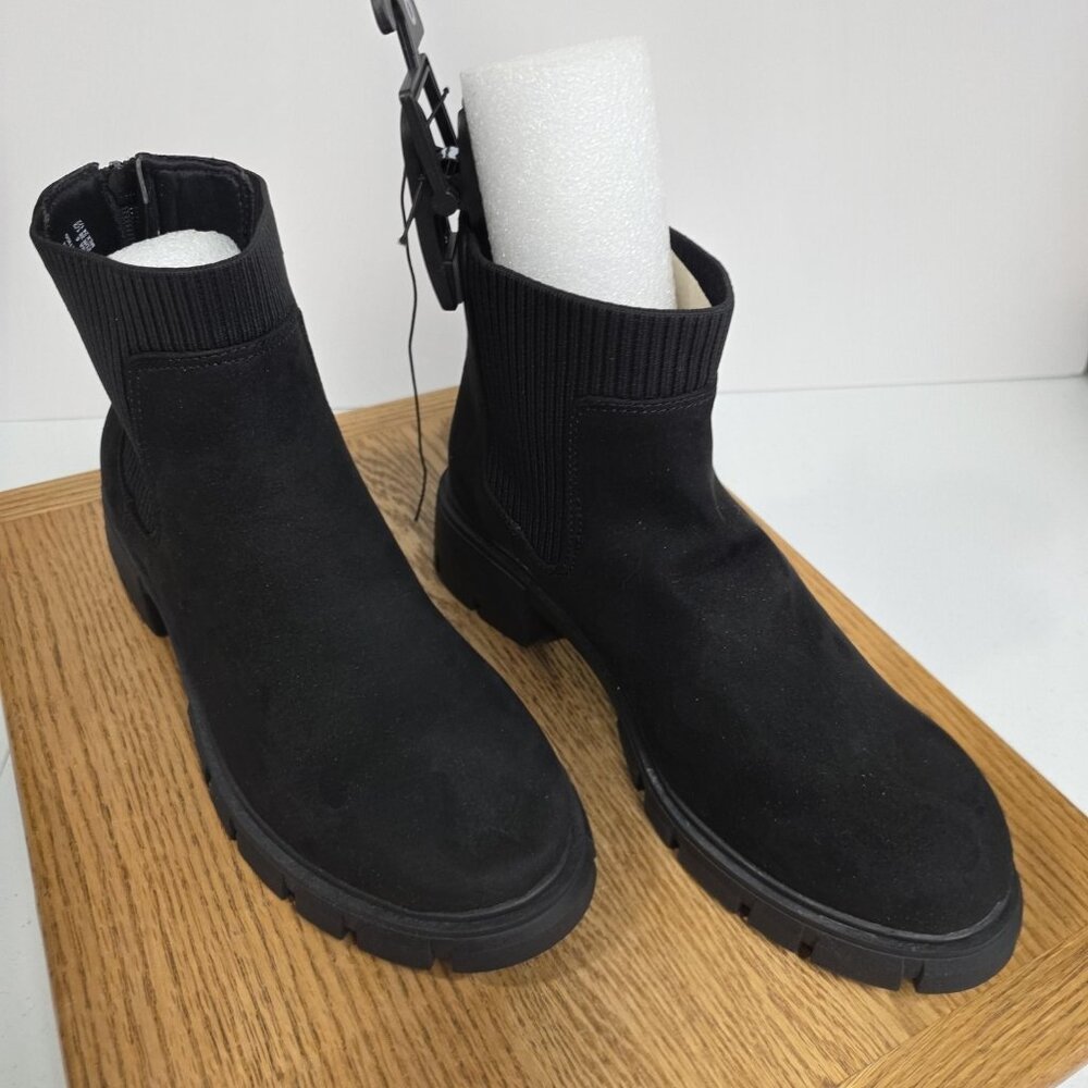 Wonder Nation Boots Girls Size 6 Black Chelsea Lug Sole Back Zip GGWN43AM141